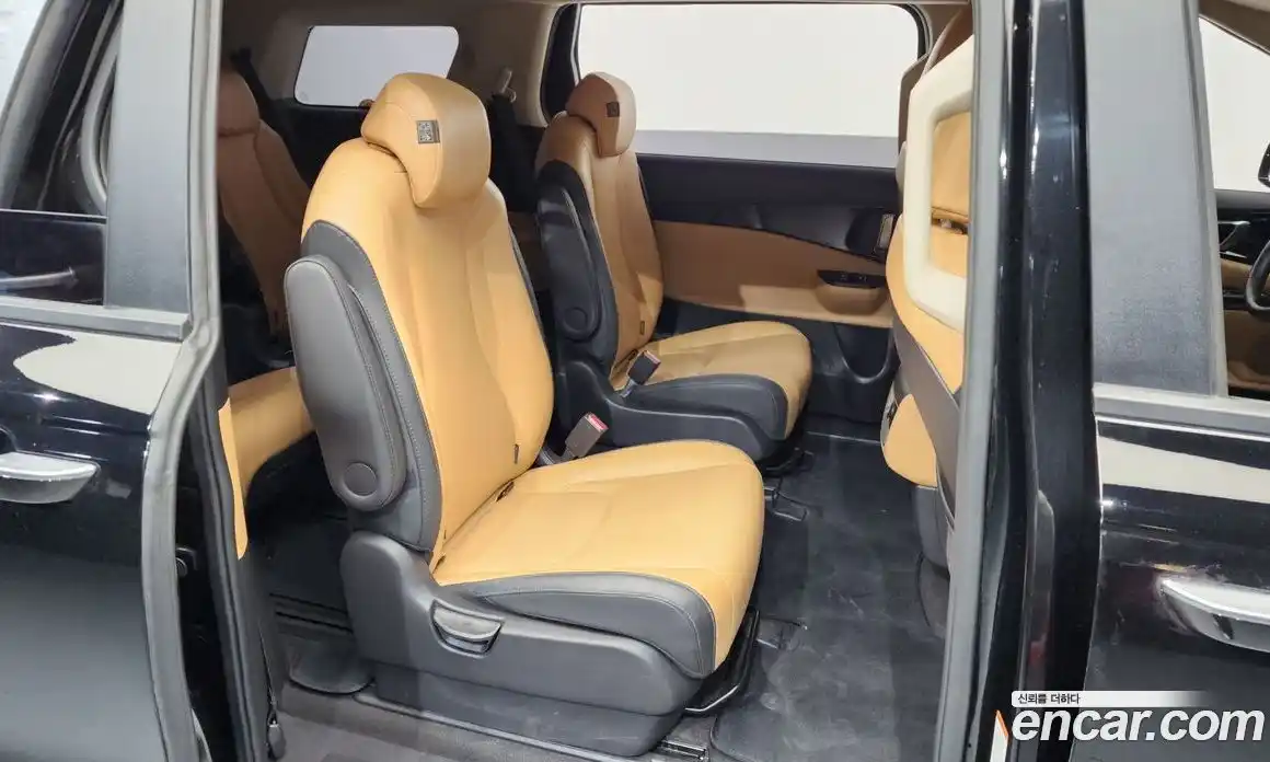 Kia Canival 2023 2.2 Автомат в Москве № 133972, фото 5