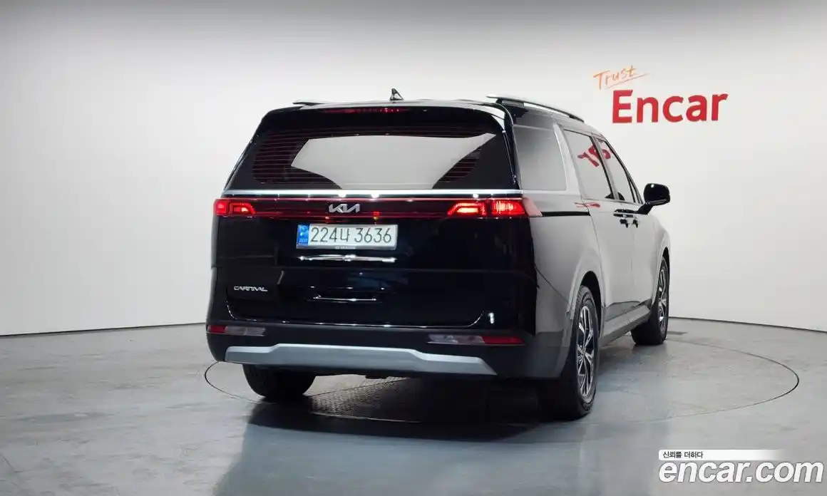 Kia Canival 2023 2.2 Автомат в Москве № 133972, фото 7