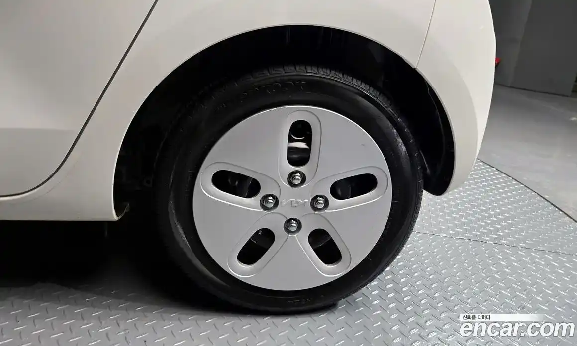 Kia Ray 2022 1.0 Автомат в Москве № 134123, фото 7