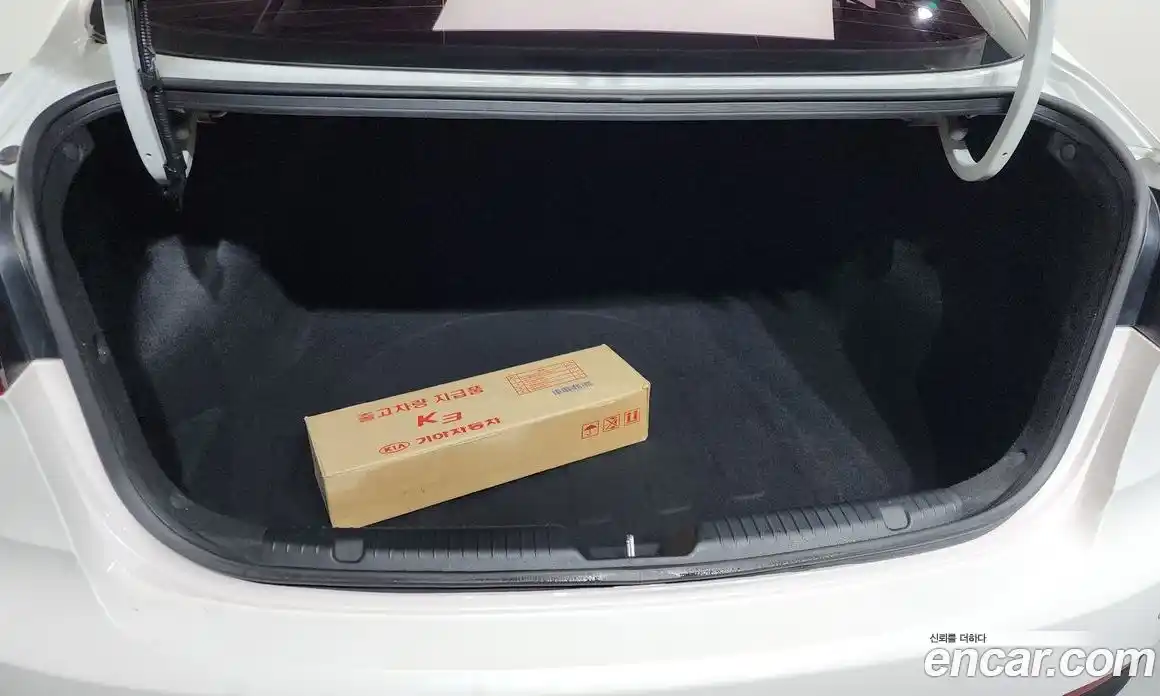 Kia K3 2015 1.6 Автомат в Москве № 134476, фото 14