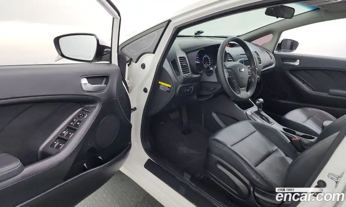 Kia K3 2015 1.6 Автомат в Москве № 134476, фото 20