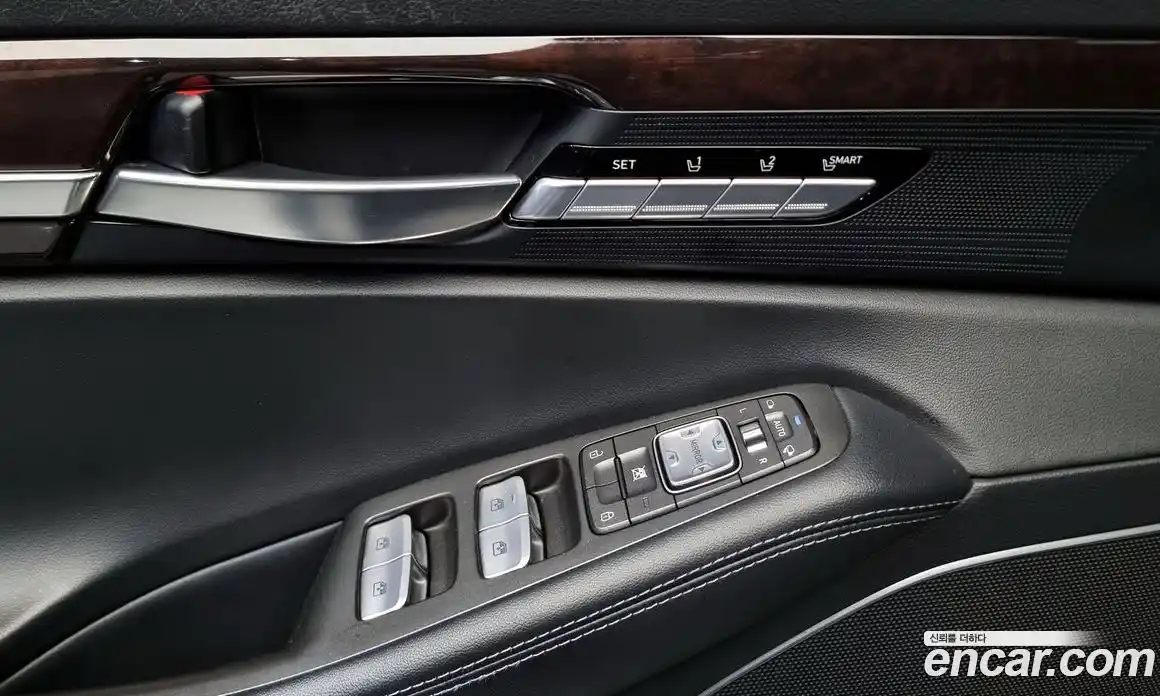 Genesis EQ900 2017 3.8 Автомат в Москве № 134537, фото 19