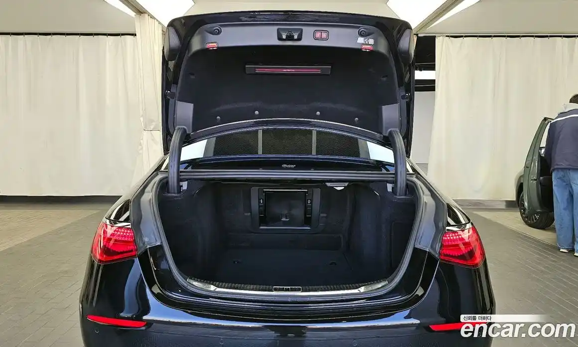 Mercedes-Benz S-Class 2023 6.0 Автомат в Москве № 136772, фото 18