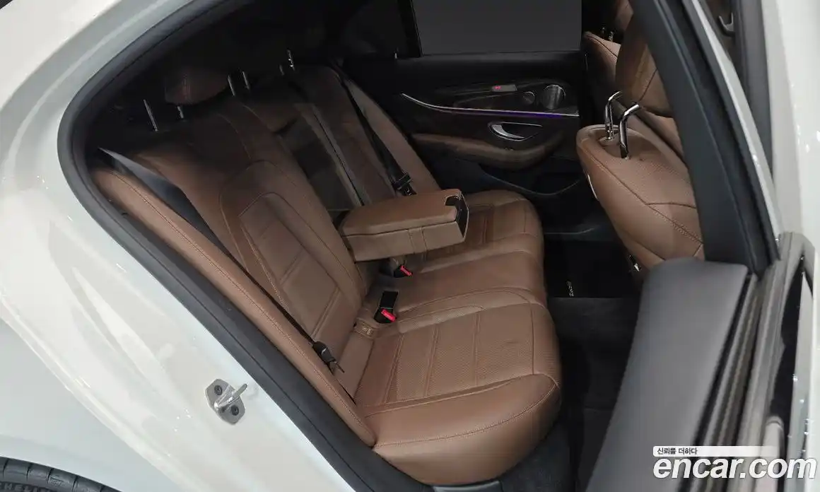 Mercedes-Benz E-Class 2019 3.0 Автомат в Москве № 137897, фото 12