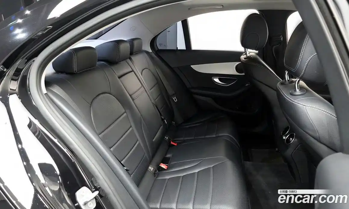 Mercedes-Benz C-Class 2017 2.0 Автомат в Москве № 137952, фото 12