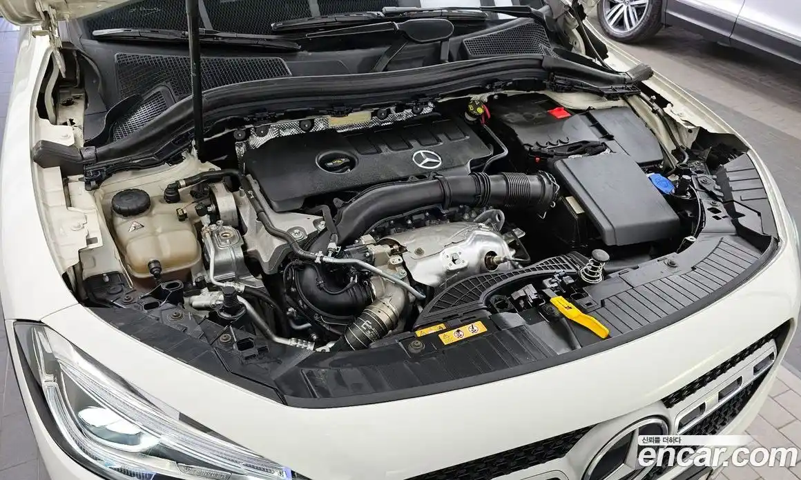 Mercedes-Benz GLA-Class 2021 2.0 Автомат в Москве № 140420, фото 16