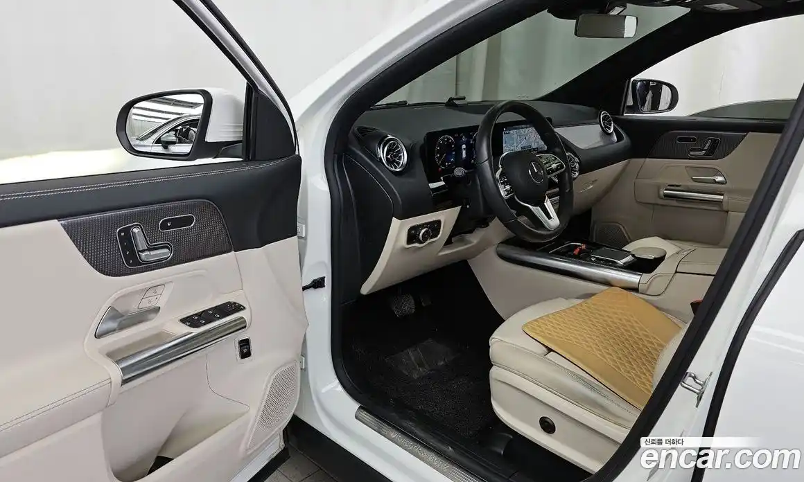 Mercedes-Benz GLA-Class 2021 2.0 Автомат в Москве № 140420, фото 17