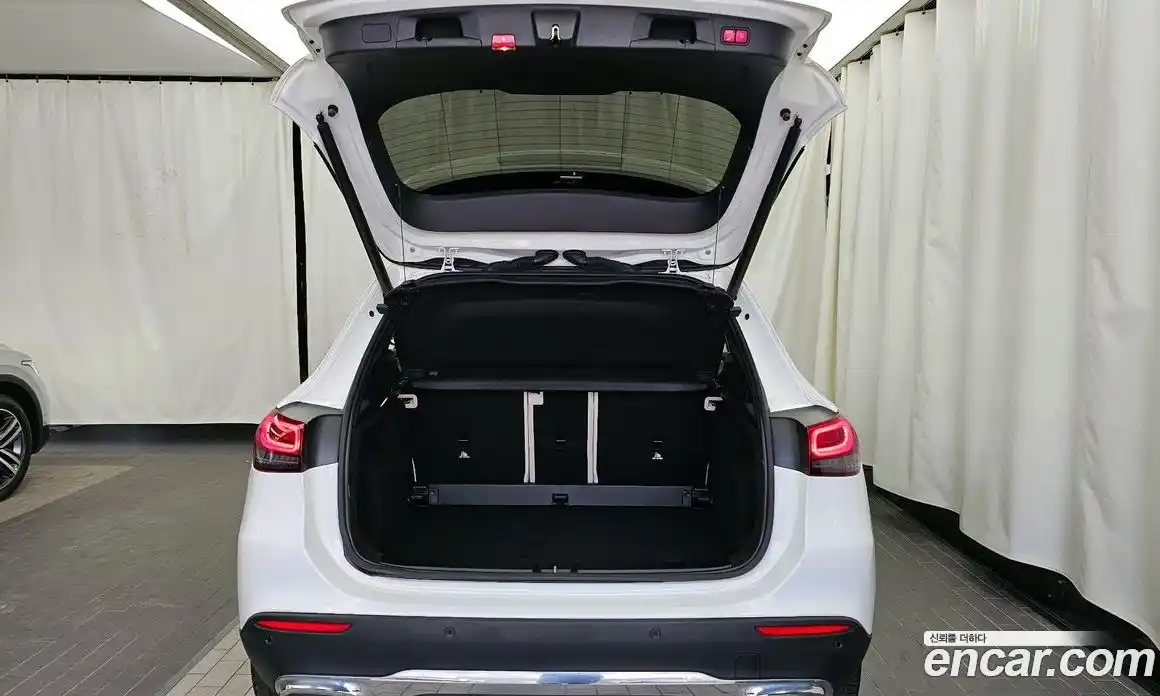 Mercedes-Benz GLA-Class 2021 2.0 Автомат в Москве № 140420, фото 19