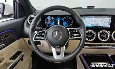 Mercedes-Benz GLA-Class 2021 2.0 Автомат в Москве № 140420, миниатюра 2