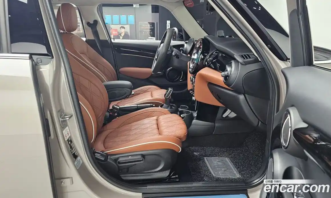 Mini Cooper 2023 2.0 Автомат в Москве № 141112, фото 11