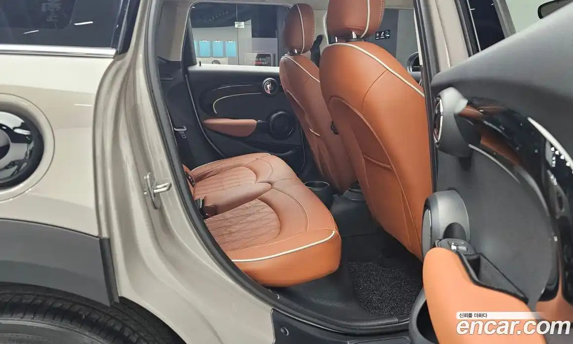 Mini Cooper 2023 2.0 Автомат в Москве № 141112, фото 12