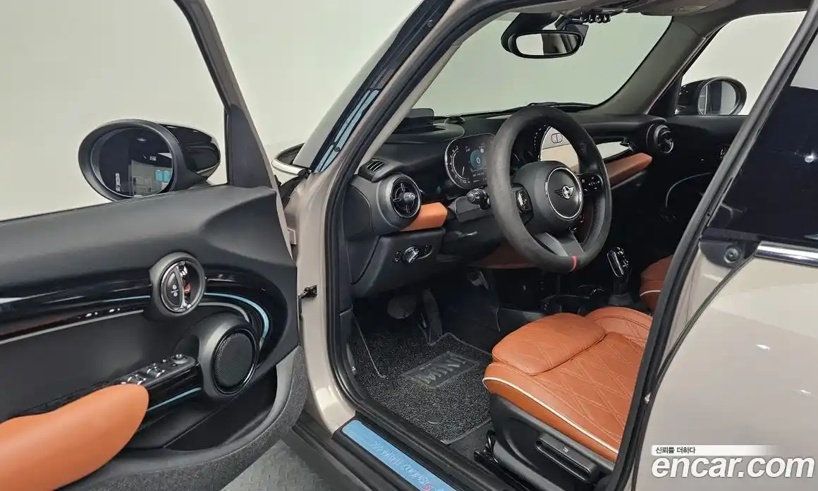 Mini Cooper 2023 2.0 Автомат в Москве № 141112, фото 10