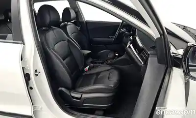 Kia Niro 2022 1.6 Автомат в Москве № 14170, миниатюра 5