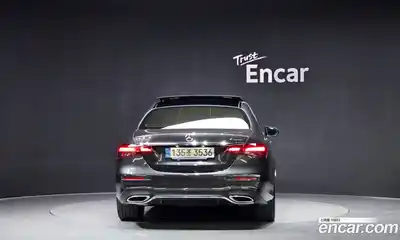 Mercedes-Benz E-Class 2021 2.0 Автомат в Москве № 142130, миниатюра 4