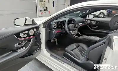 Mercedes-Benz E-Class 2022 2.0 Автомат в Москве № 142571, миниатюра 10