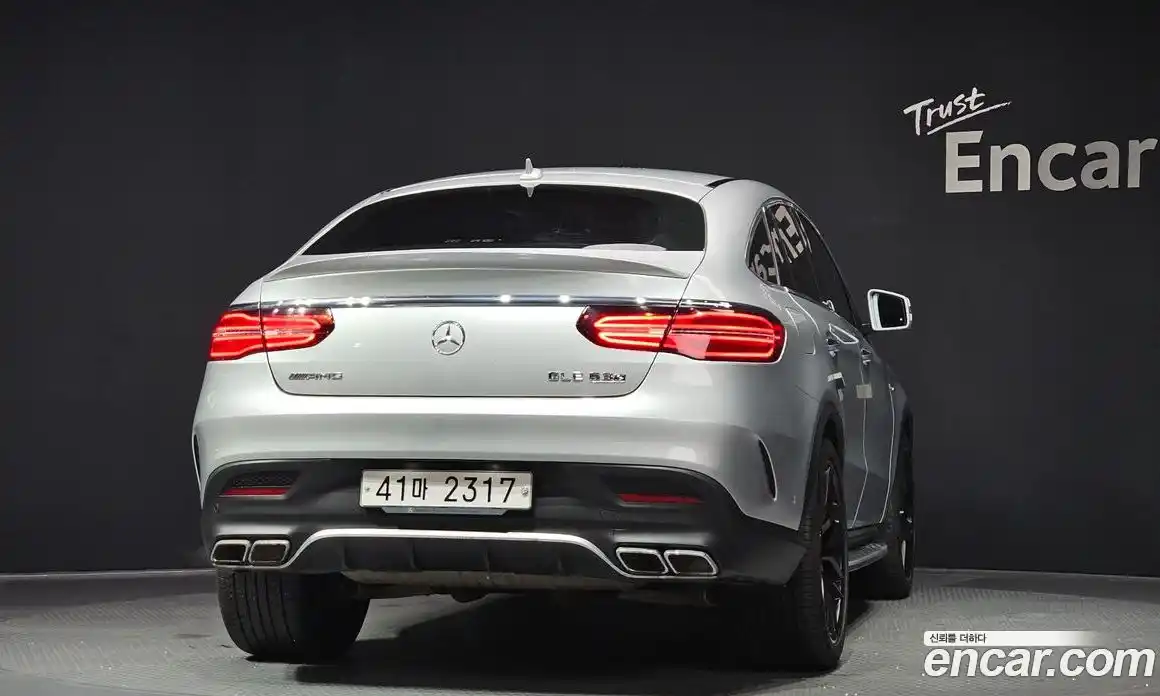 Mercedes-Benz GLE-Class 2017 5.5 Автомат в Москве № 143155, фото 18