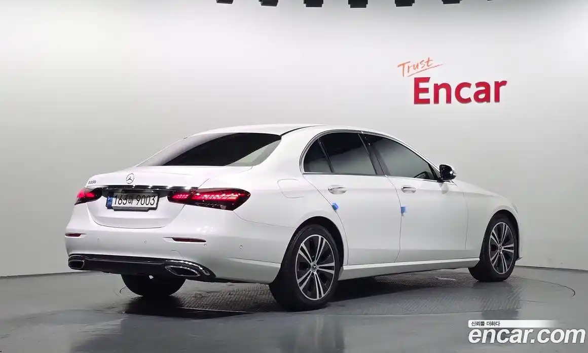 Mercedes-Benz E-Class 2021 2.0 Автомат в Москве № 143318, фото 6