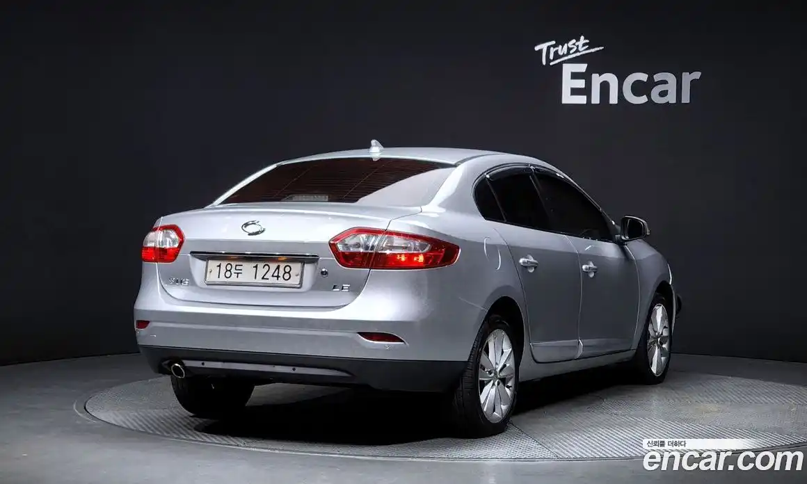 Renault SM3 2010 1.6 Автомат в Москве № 148322, фото 1