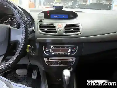 Renault SM3 2011 1.6 Автомат в Москве № 153036, миниатюра 11