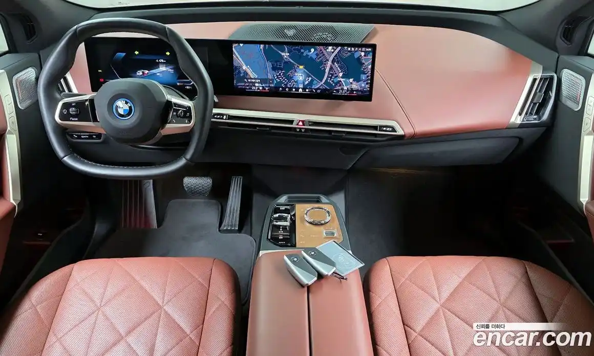 BMW iX 2024 0.3 Автомат в Москве № 153663, фото 1