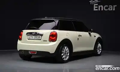 Mini Cooper 2016 1.5 Автомат в Москве № 153997, миниатюра 2