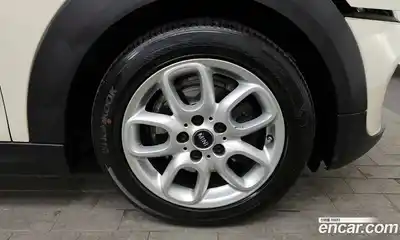 Mini Cooper 2016 1.5 Автомат в Москве № 153997, миниатюра 5