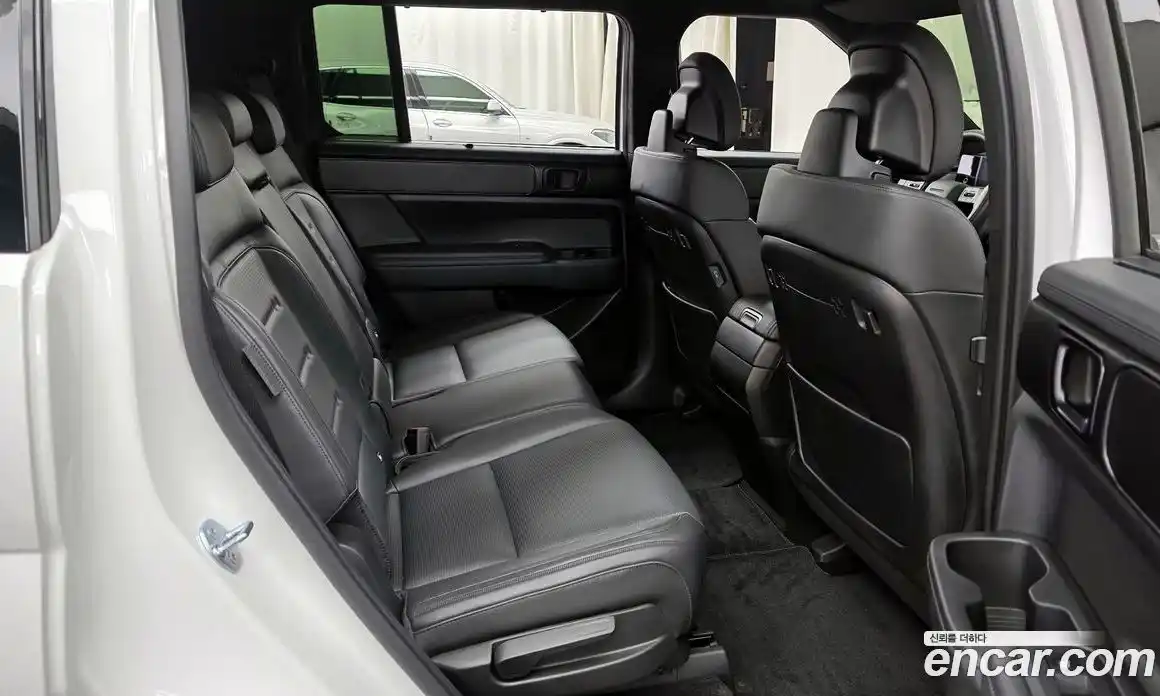 Hyundai Santa Fe 2024 2.5 Автомат в Москве № 156988, фото 15