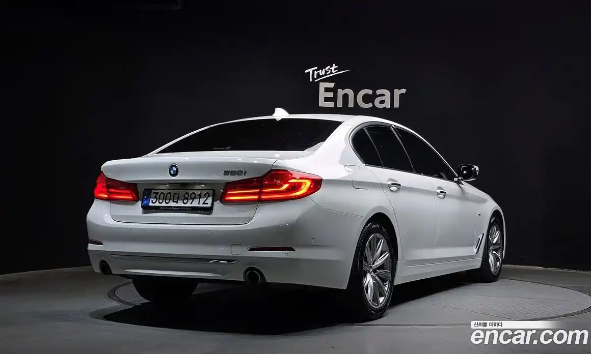 BMW 5-Series 2018 2.0 Автомат в Москве № 159342, фото 19