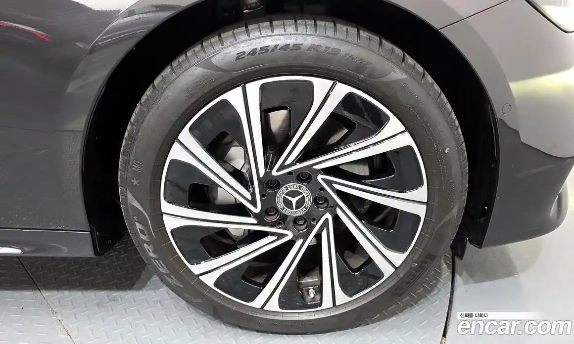 Mercedes-Benz E-Class 2025 2.0 Автомат в Москве № 160089, фото 12