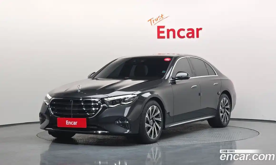 Mercedes-Benz E-Class 2025 2.0 Автомат в Москве № 160089, фото 2