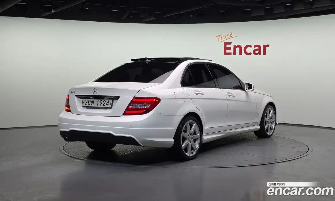 Mercedes-Benz C-Class 2013 1.8 Автомат в Москве № 161604, фото 7