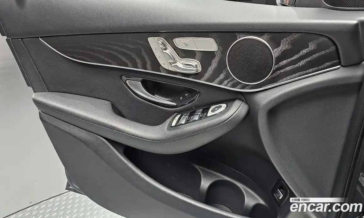 Mercedes-Benz GLC-Class 2019 2.0 Автомат в Москве № 161889, фото 14