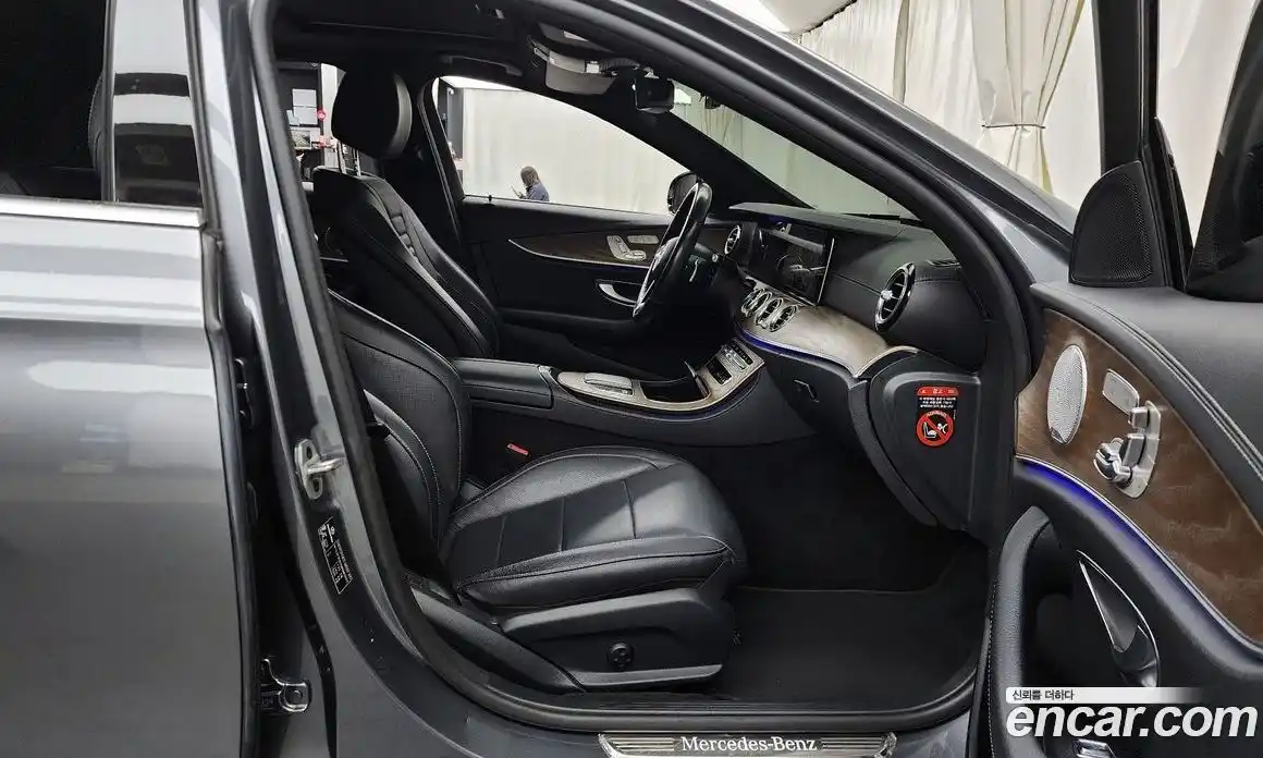 Mercedes-Benz E-Class 2021 2.0 Автомат в Москве № 162083, фото 19