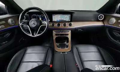 Mercedes-Benz E-Class 2021 2.0 Автомат в Москве № 162083, миниатюра 9