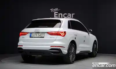 Audi Q3 2022 2.0 Автомат в Москве № 162855, миниатюра 2