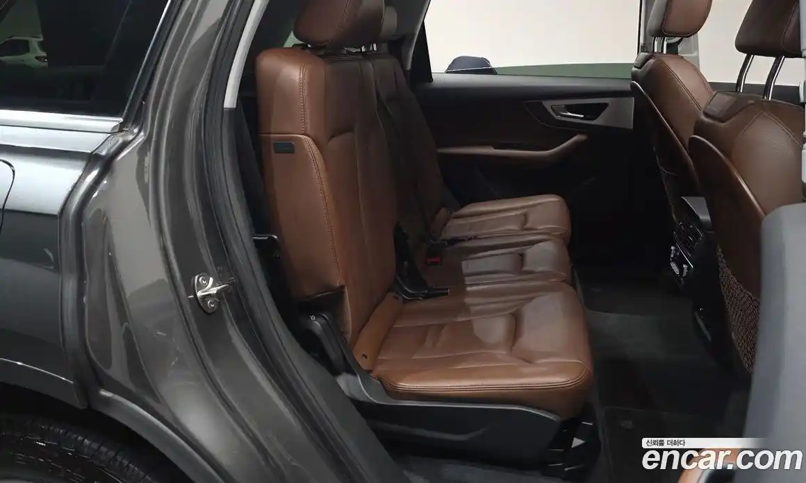 Audi Q7 2019 2.0 Автомат в Москве № 163217, фото 3