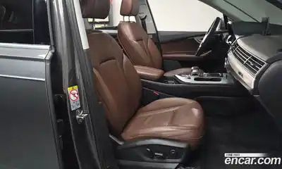 Audi Q7 2019 2.0 Автомат в Москве № 163217, миниатюра 6