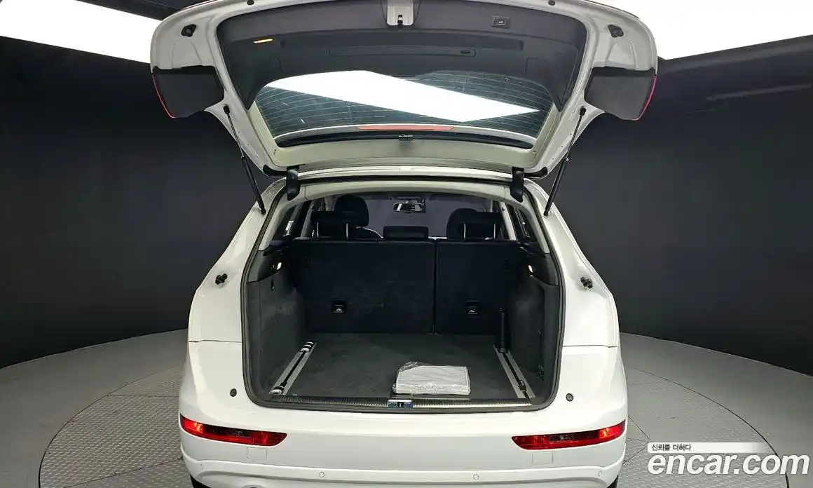 Audi Q5 2016 2.0 Автомат в Москве № 163801, фото 20