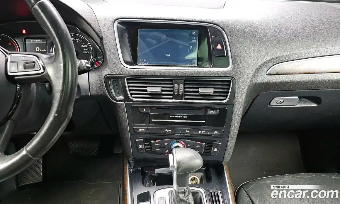 Audi Q5 2016 2.0 Автомат в Москве № 163801, фото 3