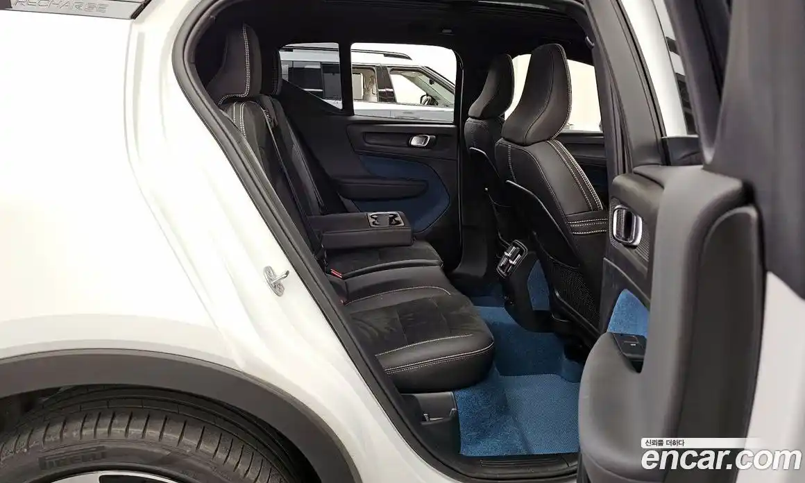 Volvo XC40 2024 0.2 Автомат в Москве № 164290, фото 16