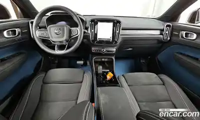 Volvo XC40 2024 0.2 Автомат в Москве № 164290, миниатюра 4