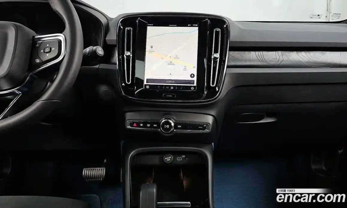 Volvo XC40 2024 0.2 Автомат в Москве № 164290, фото 7