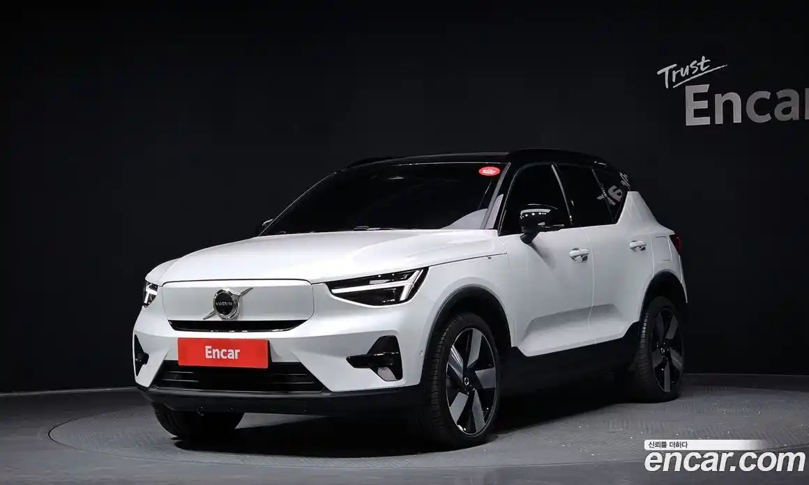 Volvo XC40 2024 0.2 Автомат в Москве № 164290, фото 10