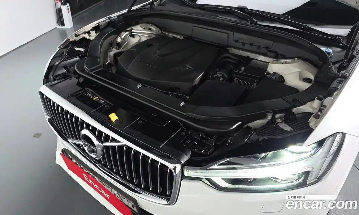 Volvo XC60 2020 2.0 Автомат в Москве № 164524, фото 12