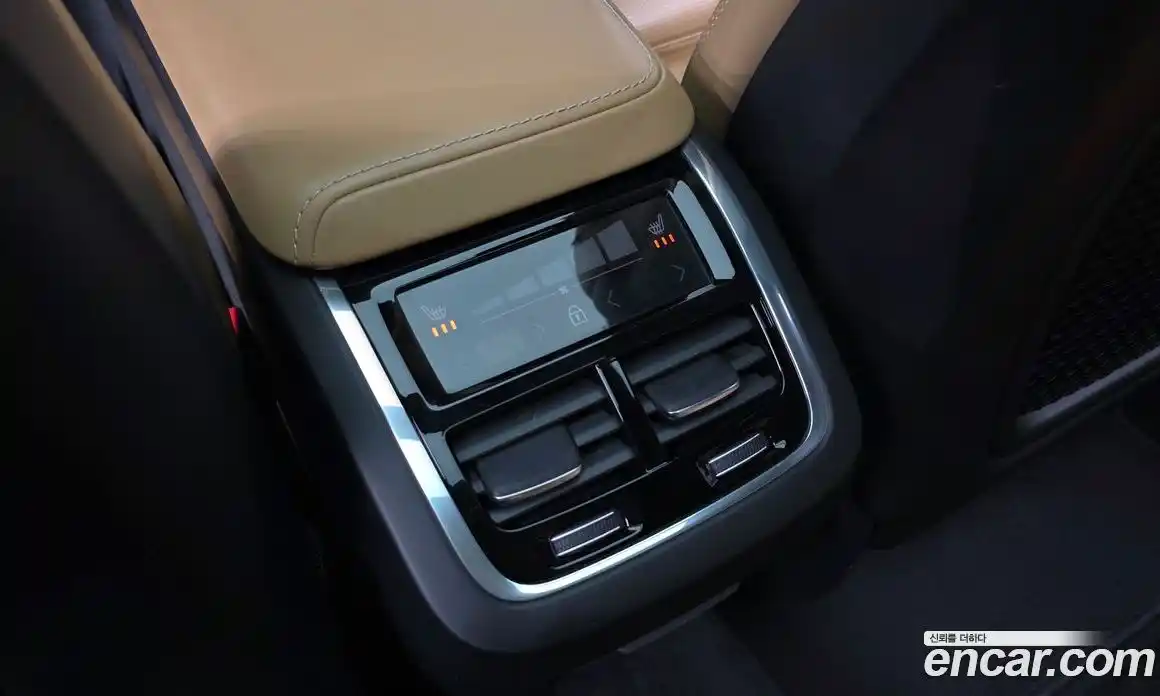 Volvo XC60 2020 2.0 Автомат в Москве № 164524, фото 9