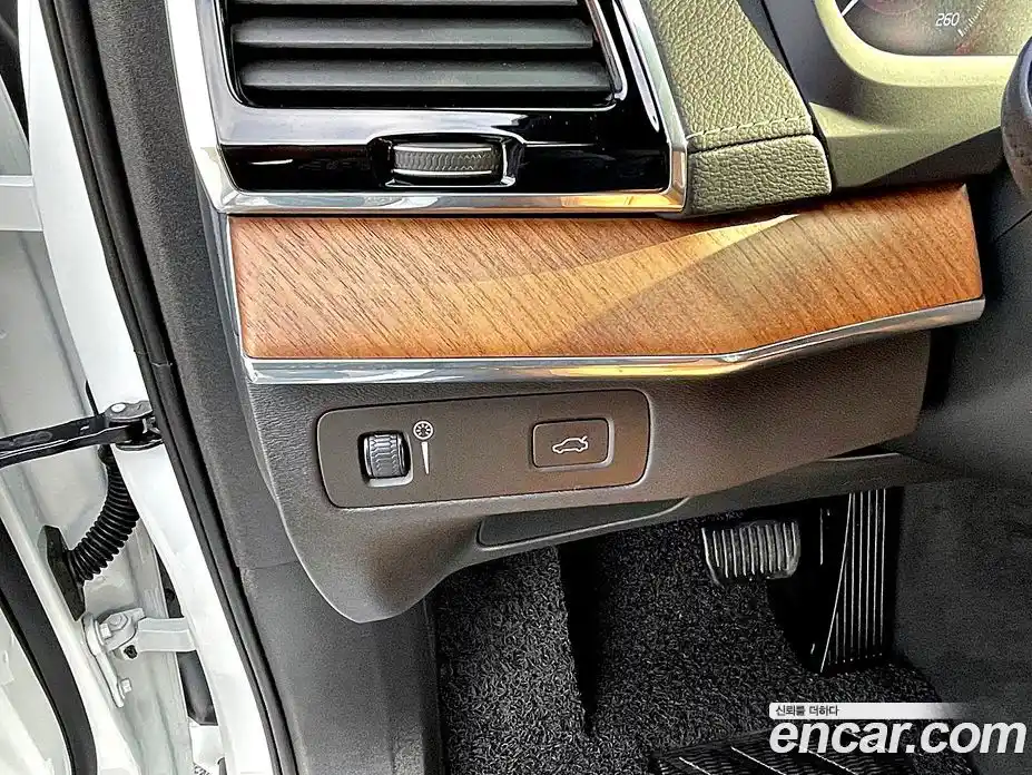 Volvo XC90 2020 2.0 Автомат в Москве № 164799, фото 7