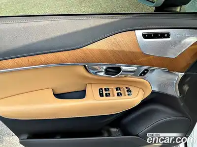 Volvo XC90 2020 2.0 Автомат в Москве № 164799, миниатюра 9
