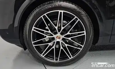 Porsche Cayenne 2024 3.0 Автомат в Москве № 164924, миниатюра 5