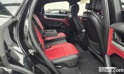Porsche Cayenne 2024 3.0 Автомат в Москве № 165023, миниатюра 12