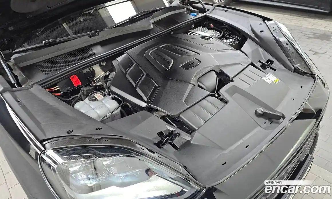 Porsche Cayenne 2024 3.0 Автомат в Москве № 165023, фото 6